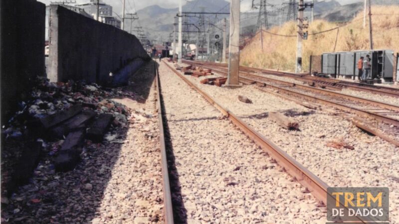 Trecho ferroviário em Manguinhos